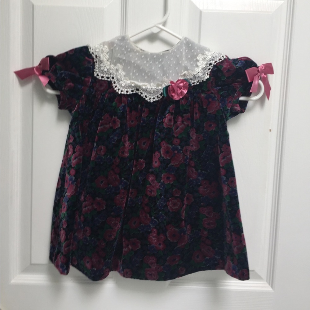 Vintage Lace Collar Girls Velvet Holiday Toddler Dress
